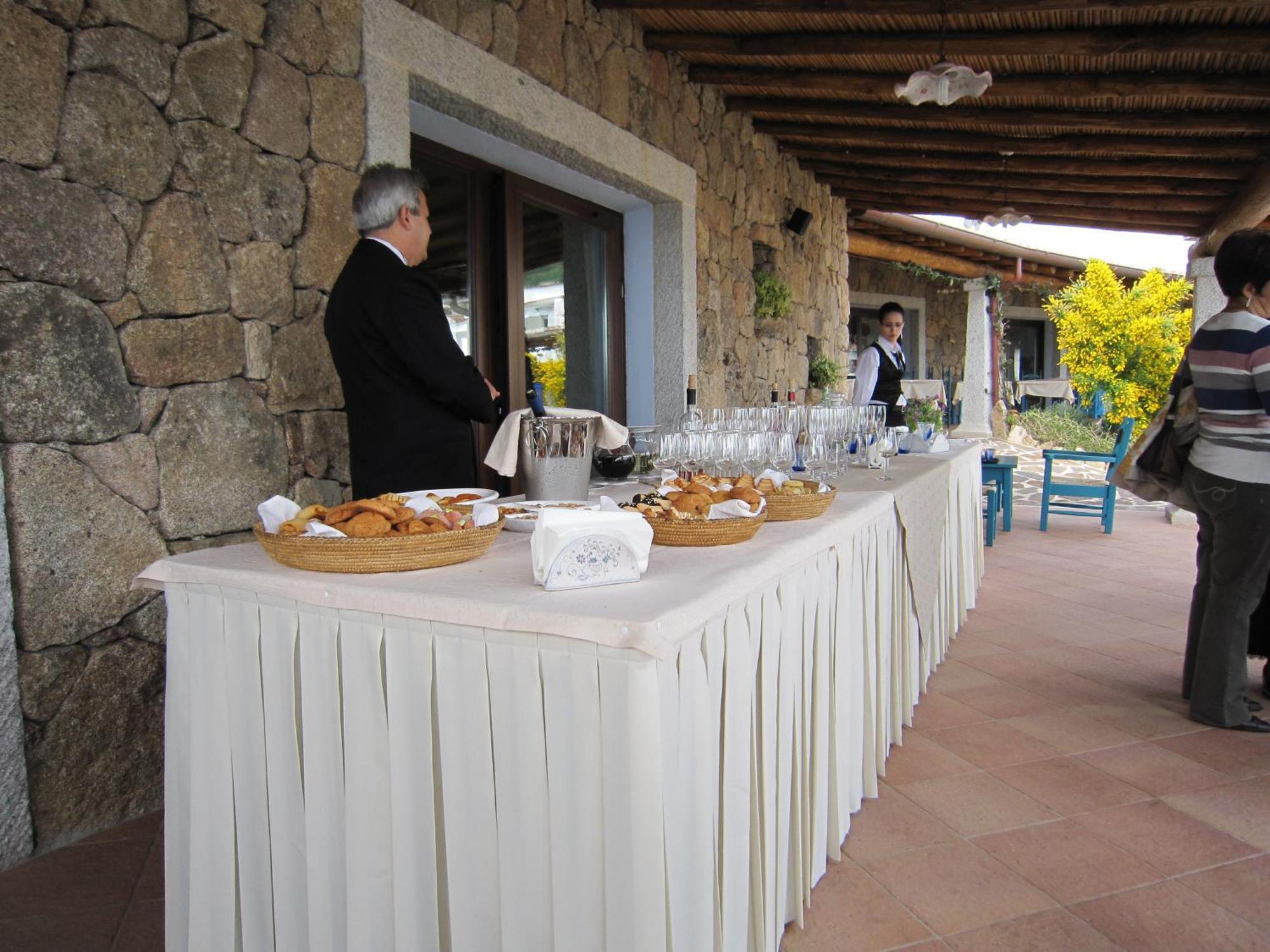 Hotel Resort Nuraghe Arvu Cala Gonone Exterior photo